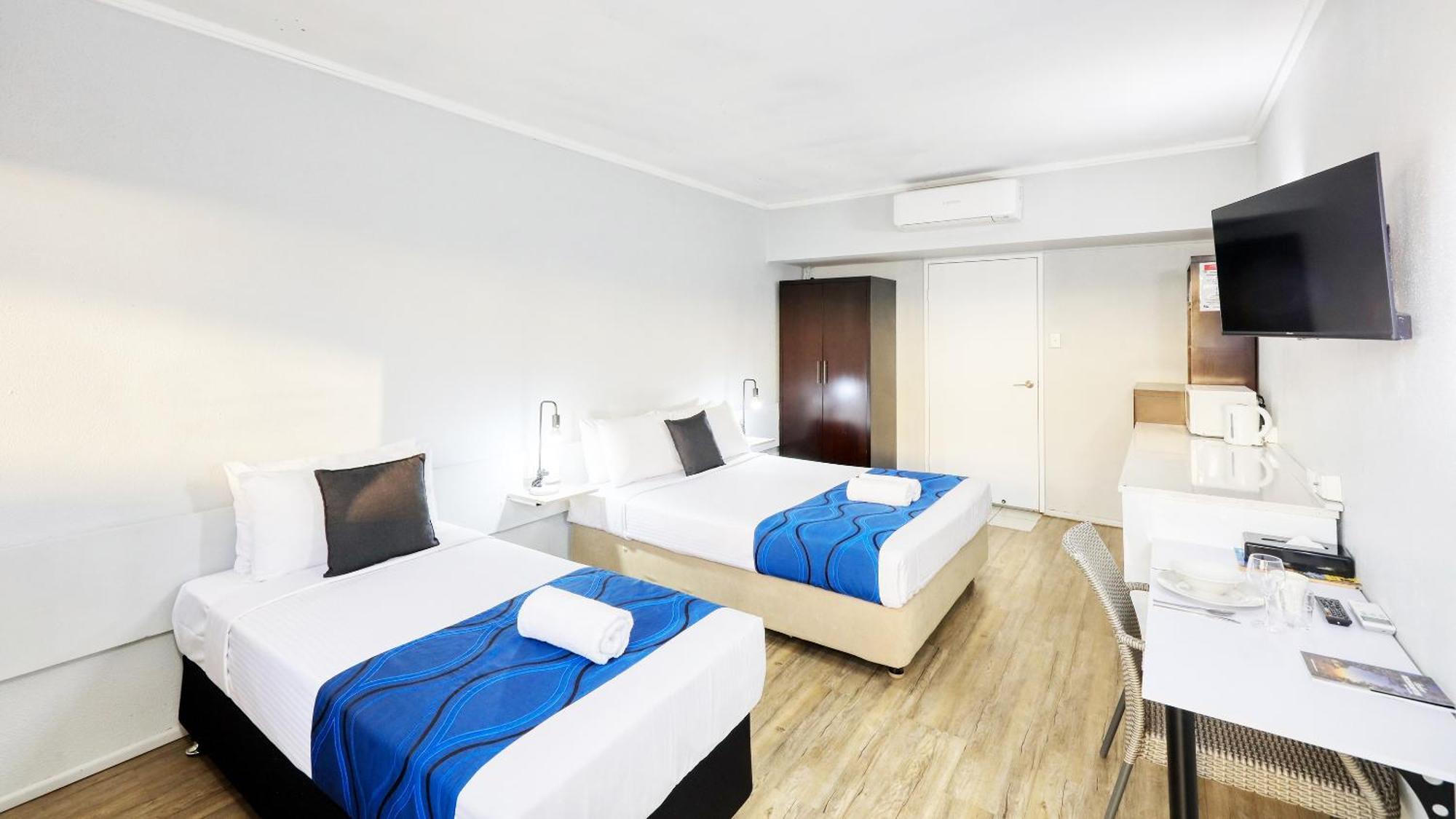 Tropical Gateway Motor Inn Рокхемптън Екстериор снимка