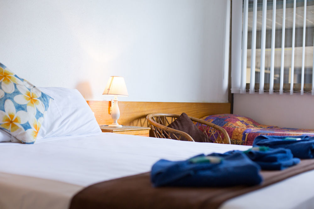 Tropical Gateway Motor Inn Рокхемптън Екстериор снимка