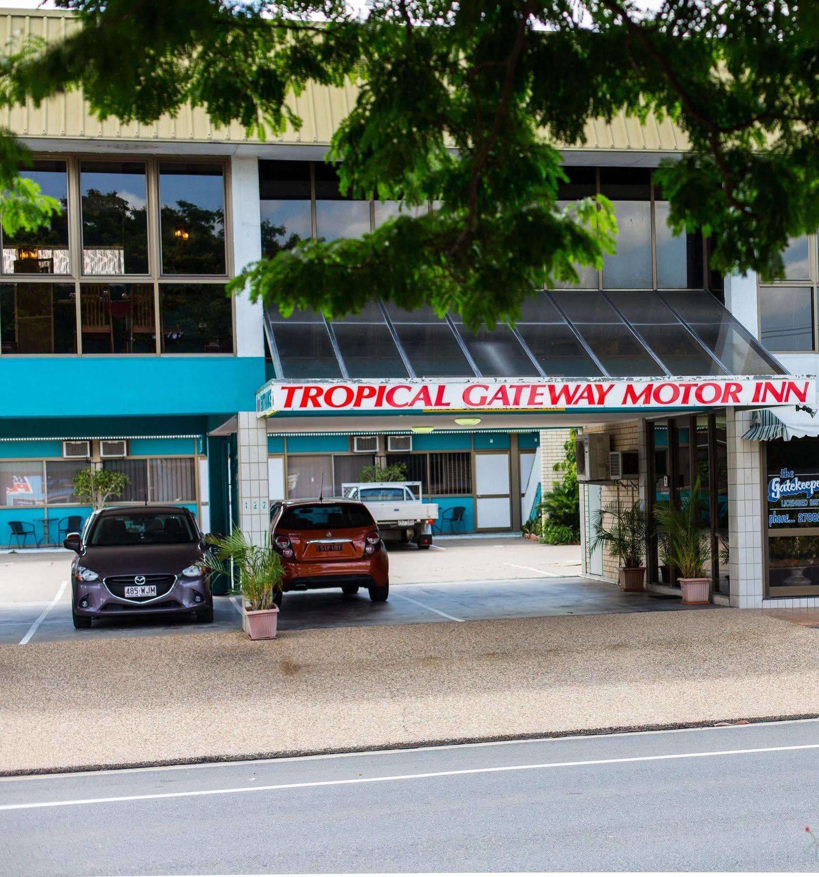 Tropical Gateway Motor Inn Рокхемптън Екстериор снимка